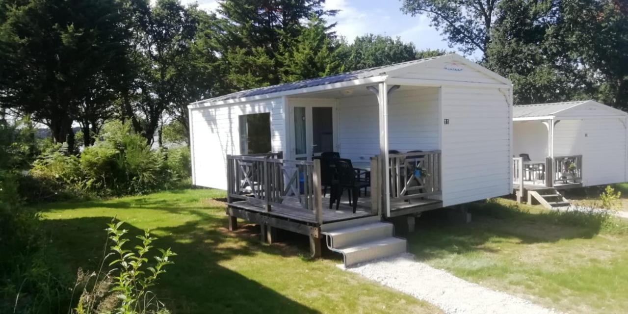 Hebergements Camping "Les Pieds Dans L'Eau" Crozon Bagian luar foto