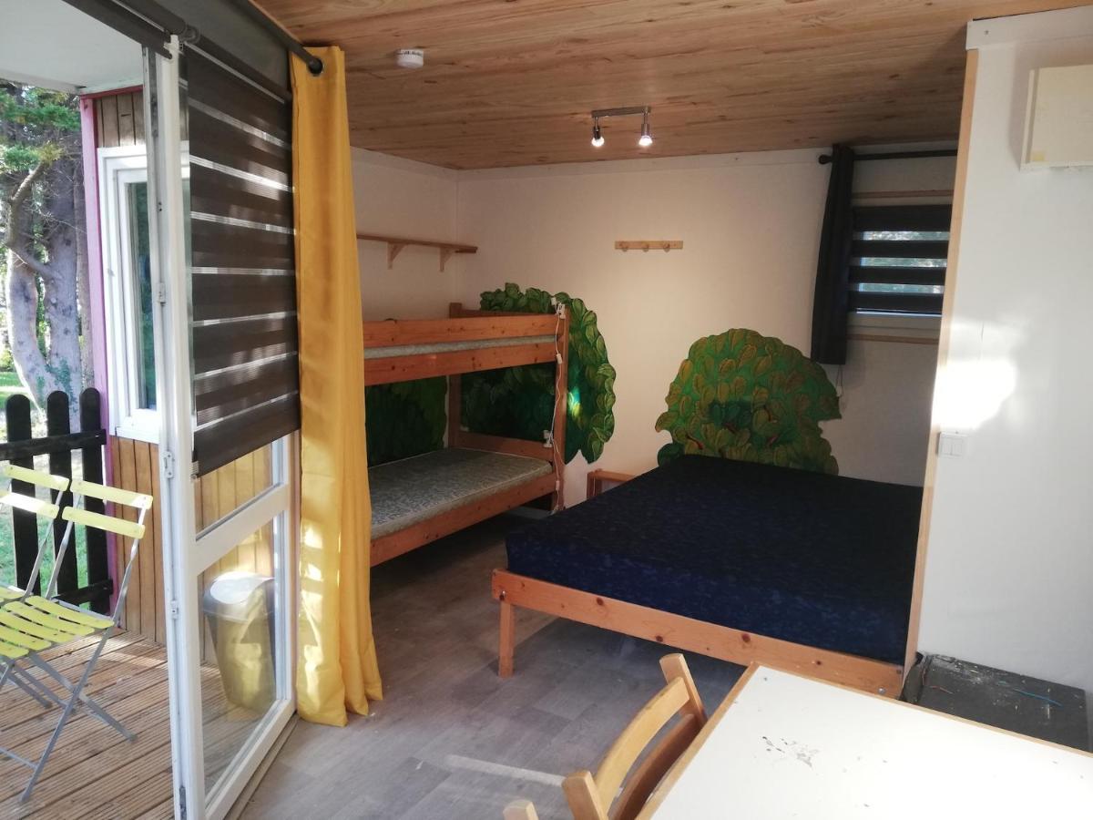 Hebergements Camping "Les Pieds Dans L'Eau" Crozon Bagian luar foto