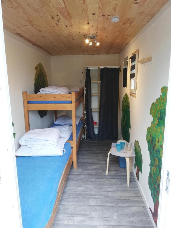 Hebergements Camping "Les Pieds Dans L'Eau" Crozon Bagian luar foto